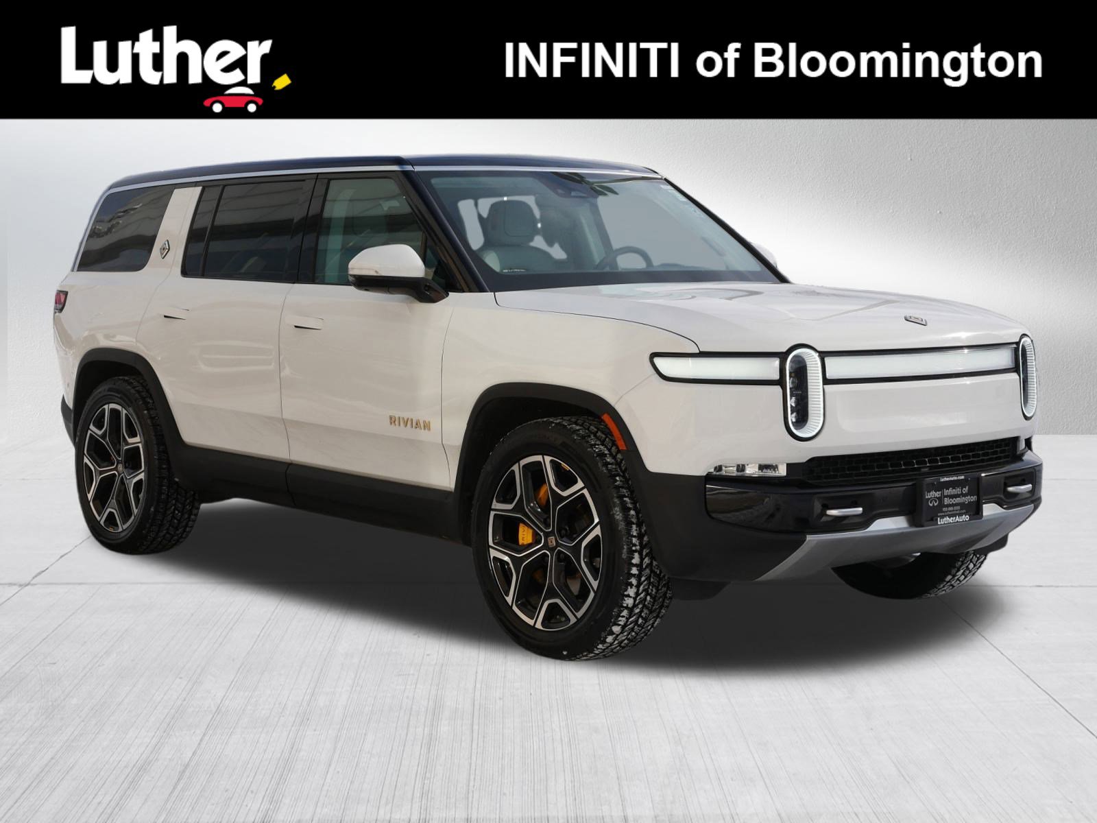 2023 Rivian R1S Adventure's photo