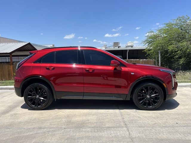 2025 Cadillac XT4 Sport photo 4