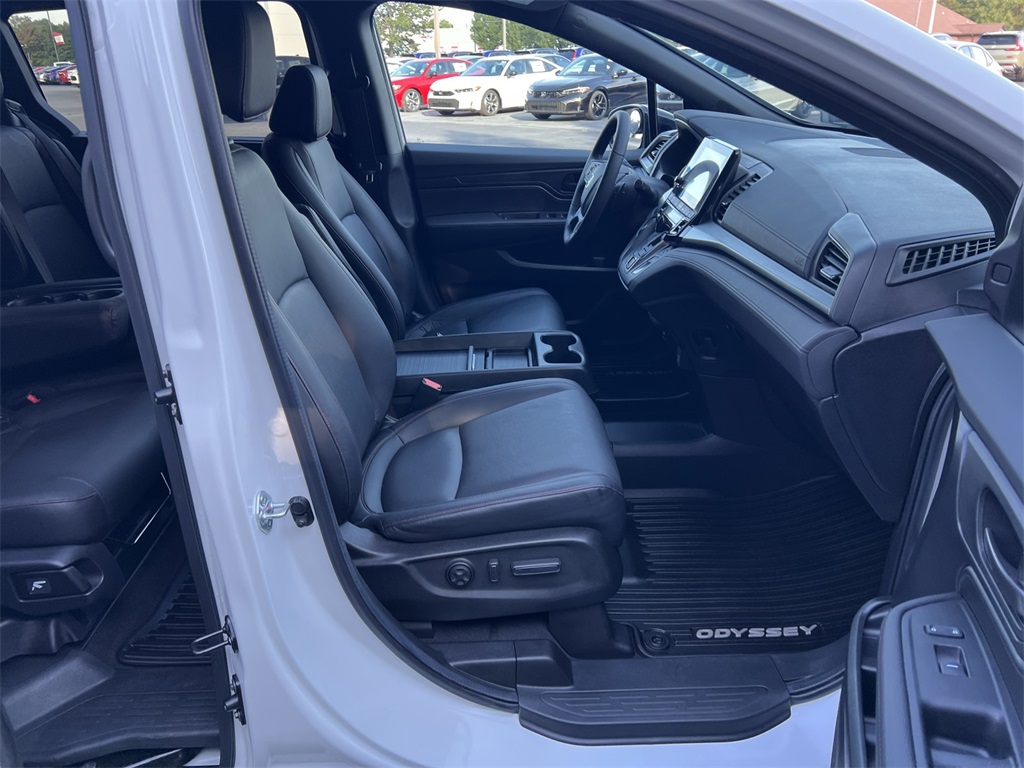 2024 Honda Odyssey Sport photo 19