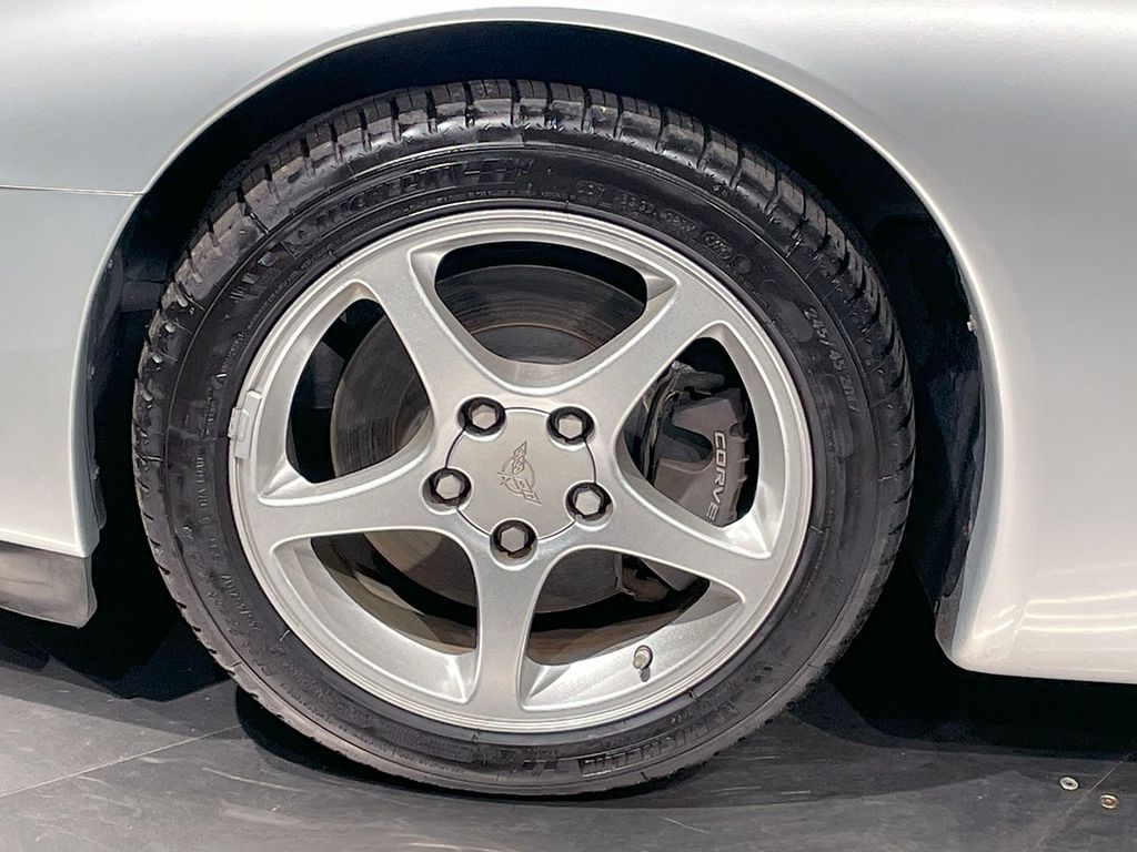 2000 Chevrolet Corvette Base Convertible photo 9