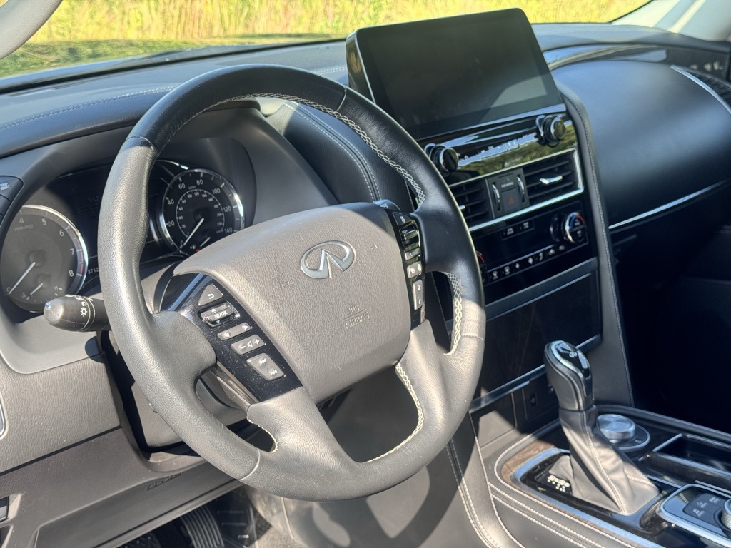 2024 Infiniti QX80 Luxe photo 12