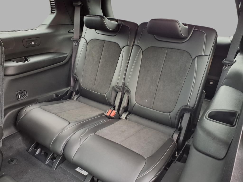 2025 Jeep Grand Cherokee Altitude X photo 21
