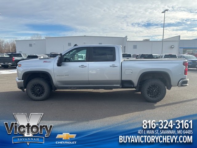 2023 Chevrolet Silverado 3500HD LT's photo