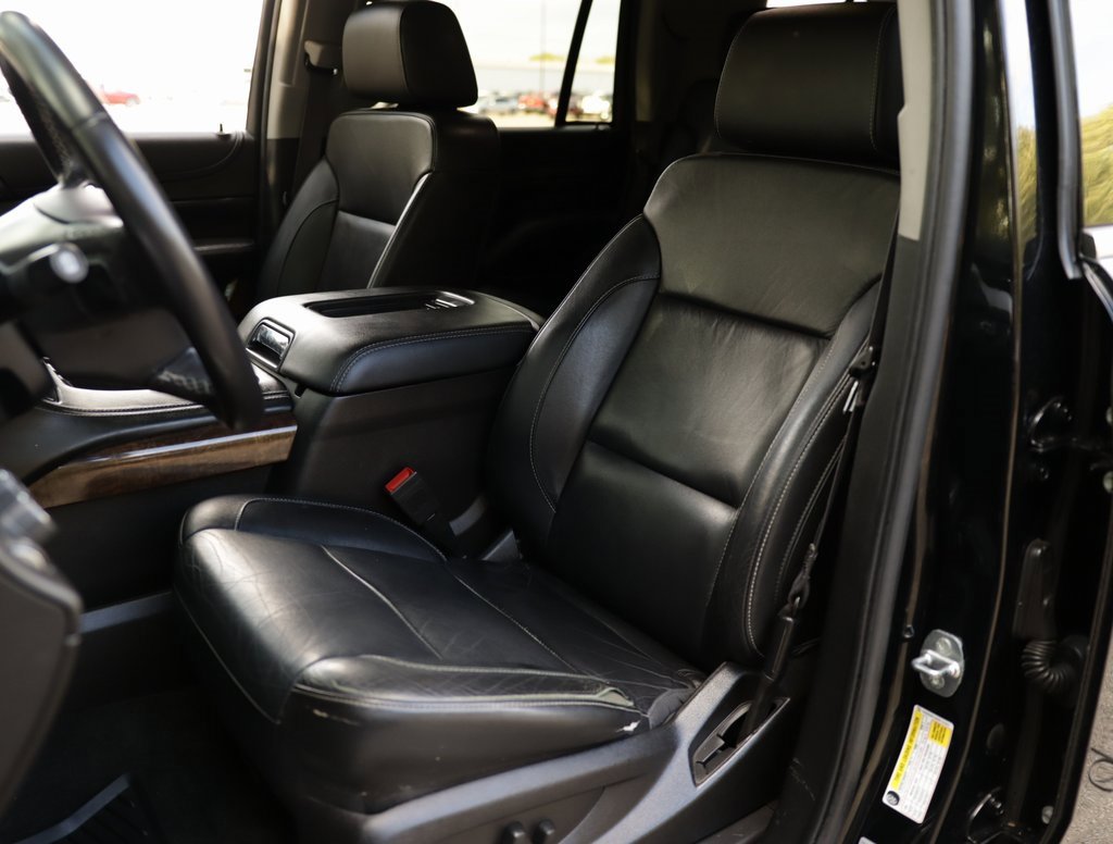 2017 Chevrolet Tahoe LT photo 21