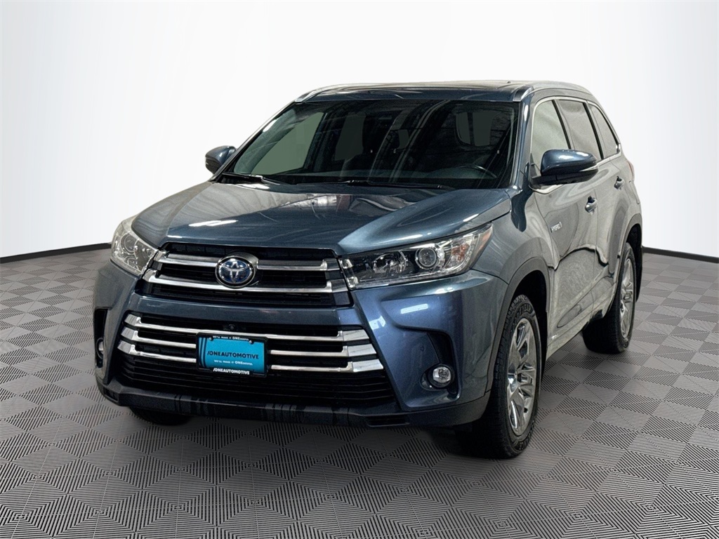 2019 Toyota Highlander Limited Platinum's photo