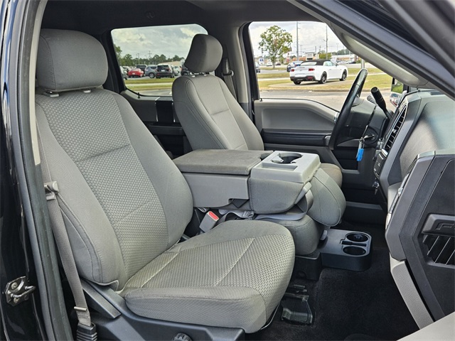 2017 Ford F-150 XLT photo 14