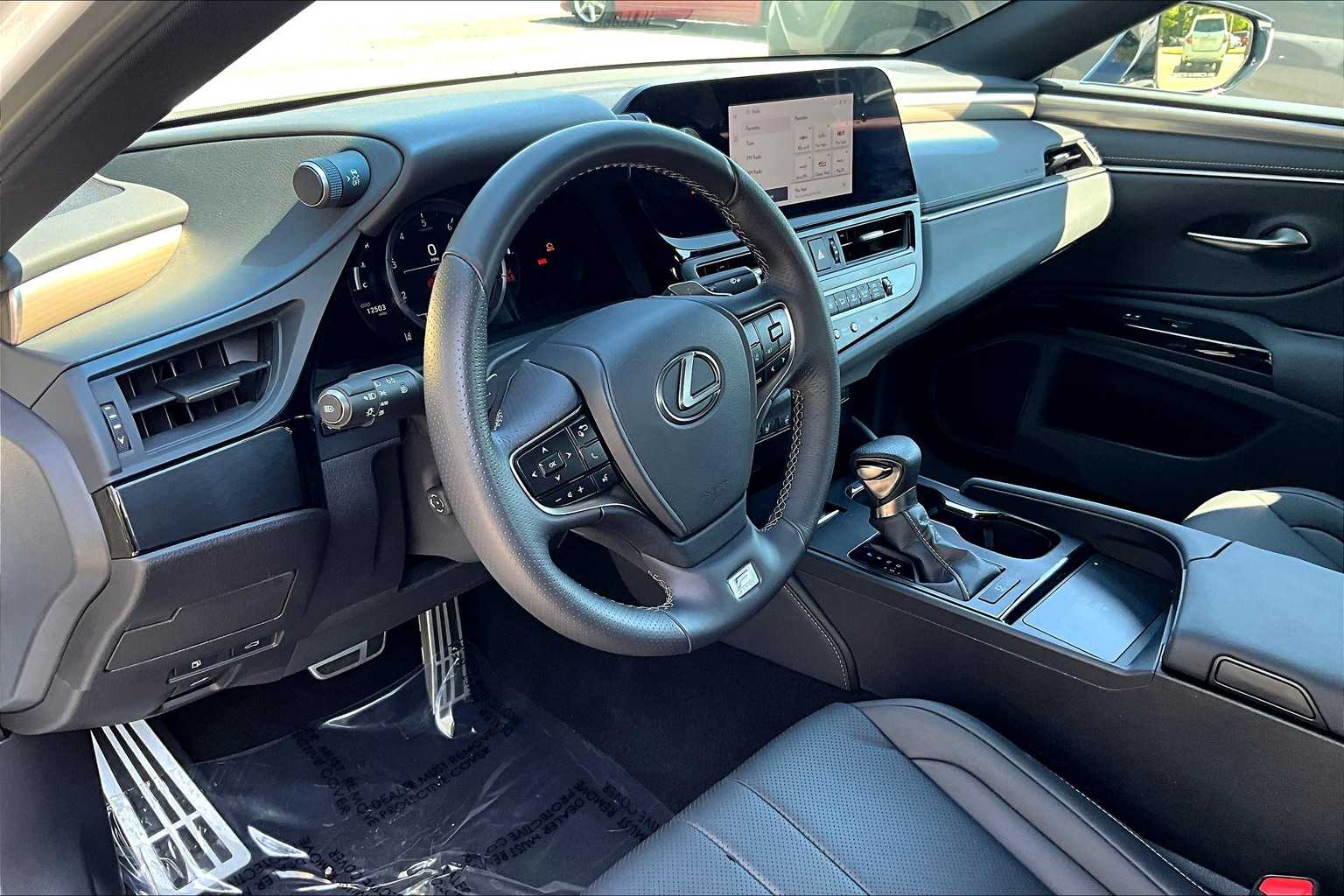 2024 Lexus ES 350 F SPORT Handling photo 17