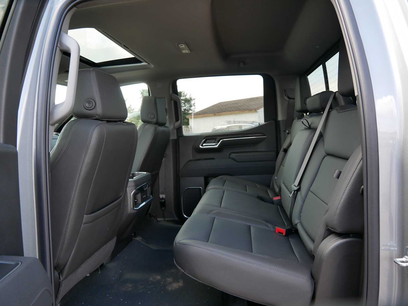 2026 Gmc Sierra 1500 SLT photo 12