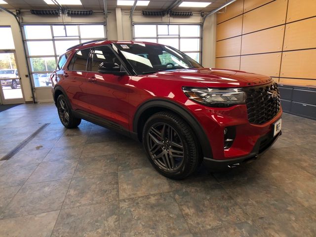 2025 Ford Explorer ST photo 2