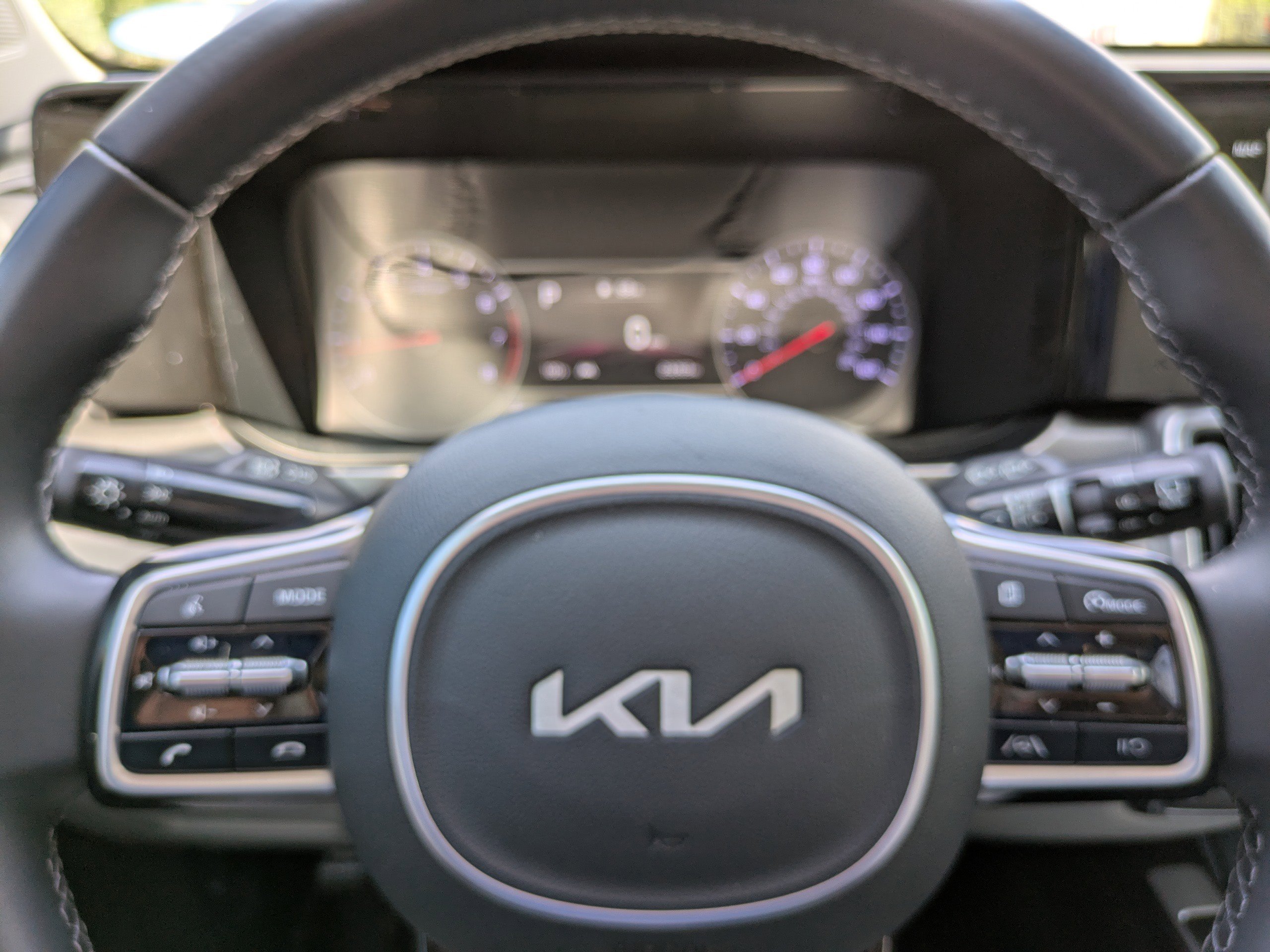 2022 Kia Sorento S photo 21