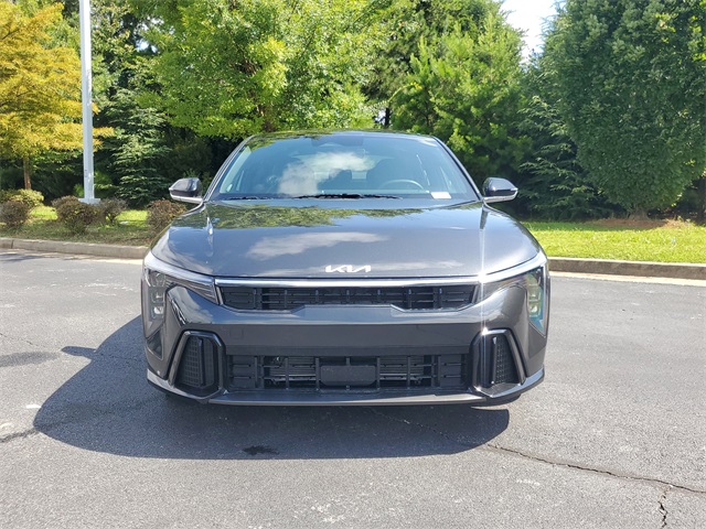 2025 Kia K4 GT-Line photo 2