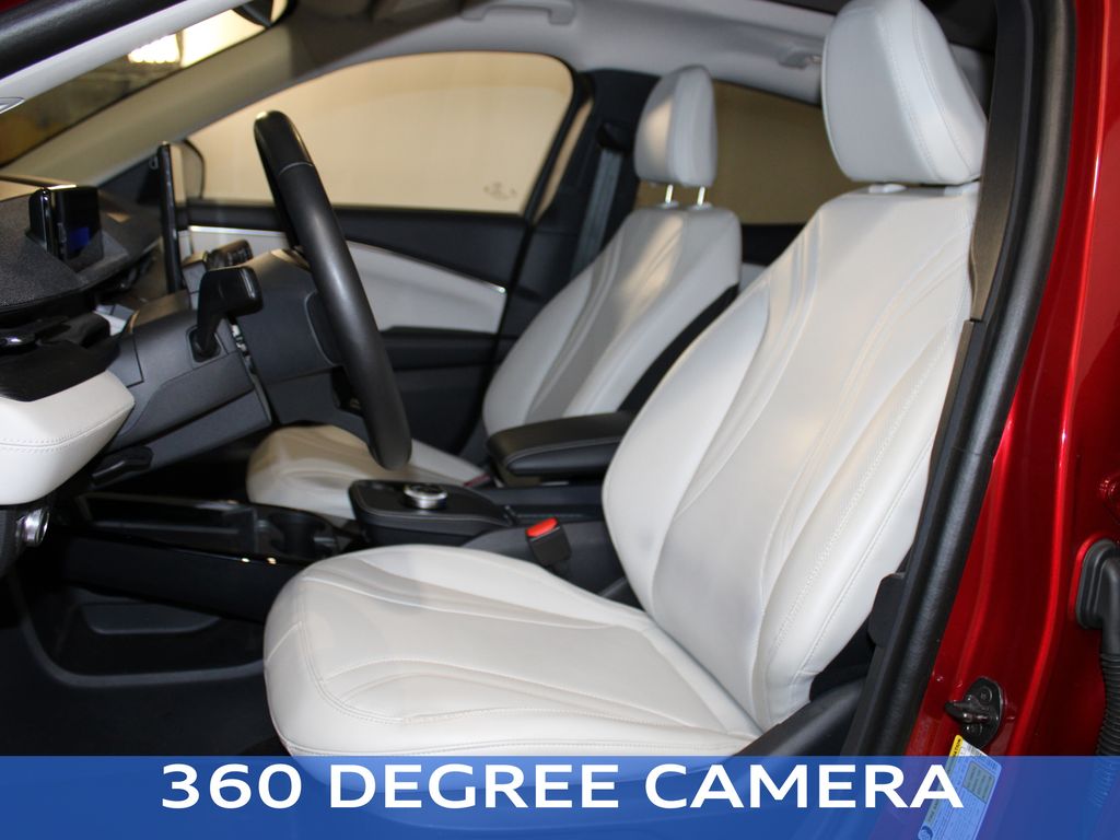 2021 Ford Mustang Mach-E Premium photo 4