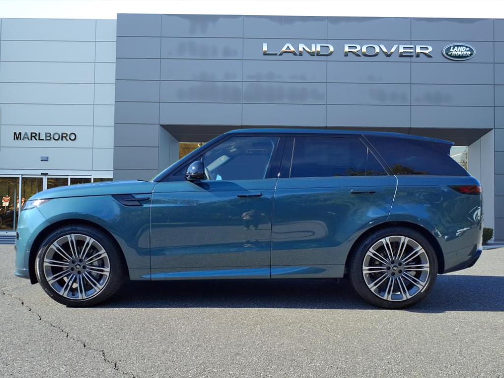 2025 Land Rover Range Rover Sport SE photo 6