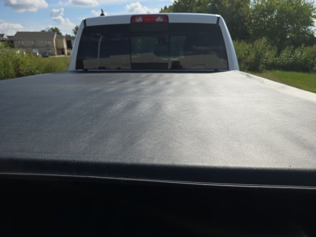 2018 Ram 1500 SLT photo 24