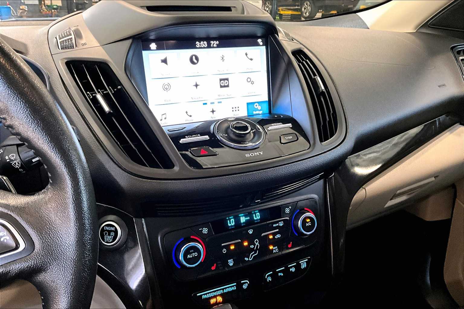 2017 Ford Escape Titanium photo 18