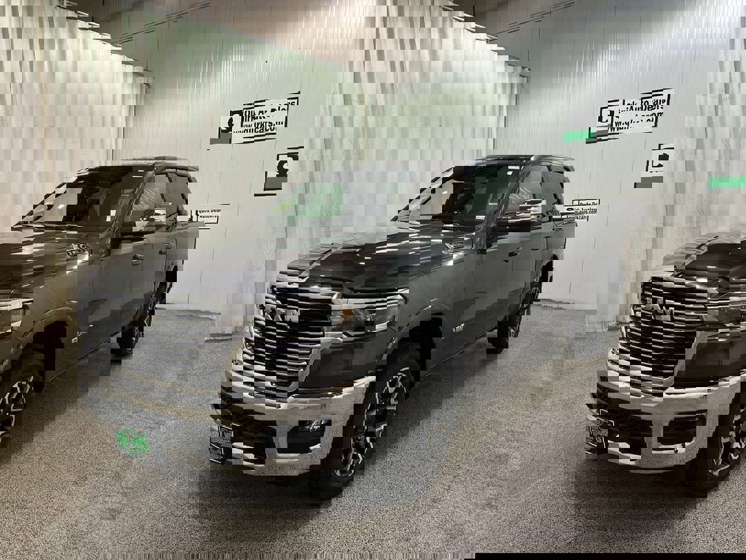 2026 Ram 1500 Laramie photo 4