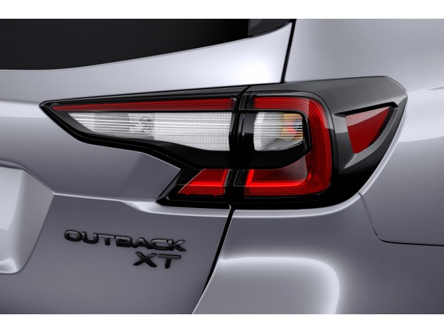 2025 Subaru Outback Onyx Edition XT photo 12