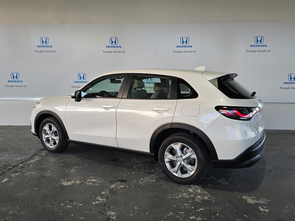 2025 Honda HR-V LX photo 2