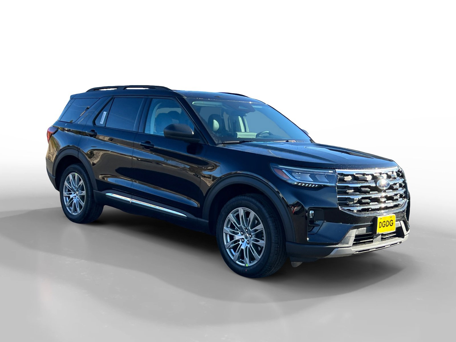 2025 Ford Explorer photo 7