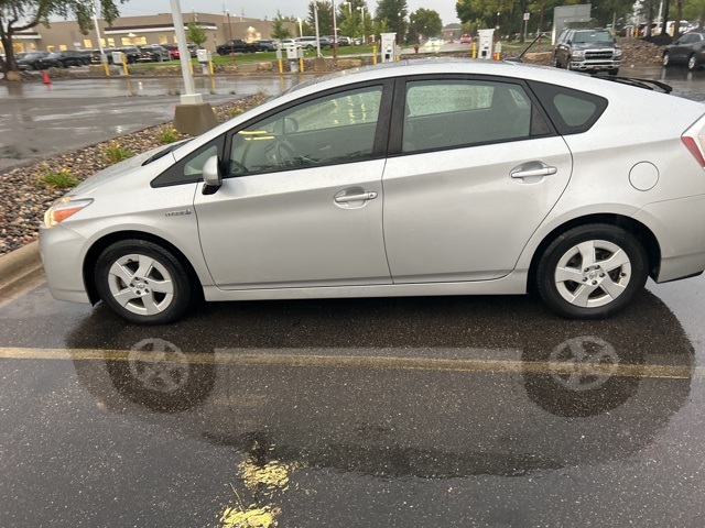 2010 Toyota Prius Three photo 5