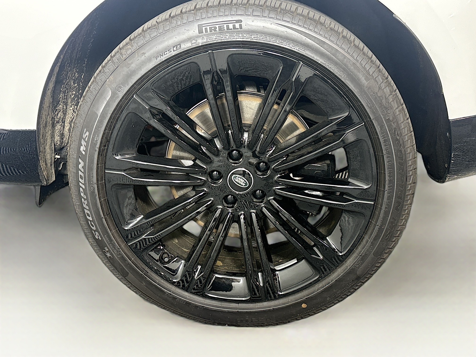 2025 Land Rover Range Rover SE photo 26