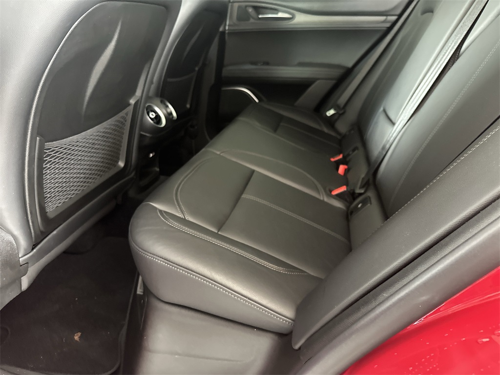 2018 Alfa Romeo Stelvio Ti photo 28