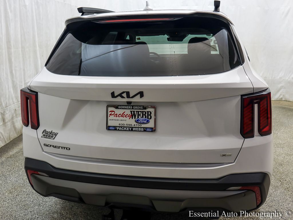 2025 KIA SORENTO - Image 6