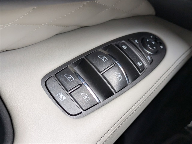 2019 Infiniti QX60 Luxe photo 24