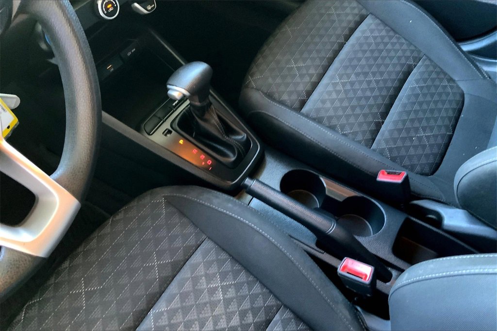 2022 Kia Rio LX photo 16