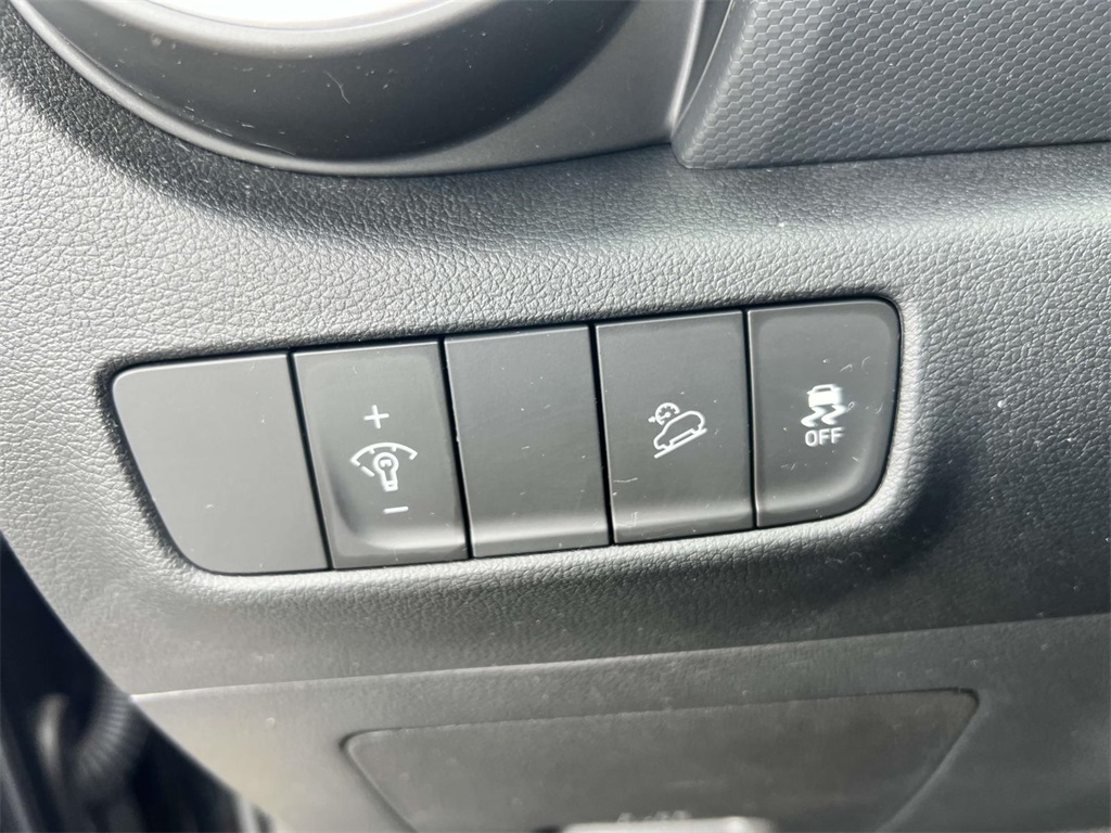 2023 Hyundai Kona SEL photo 21