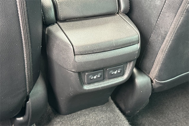 2017 Honda Civic Touring photo 12