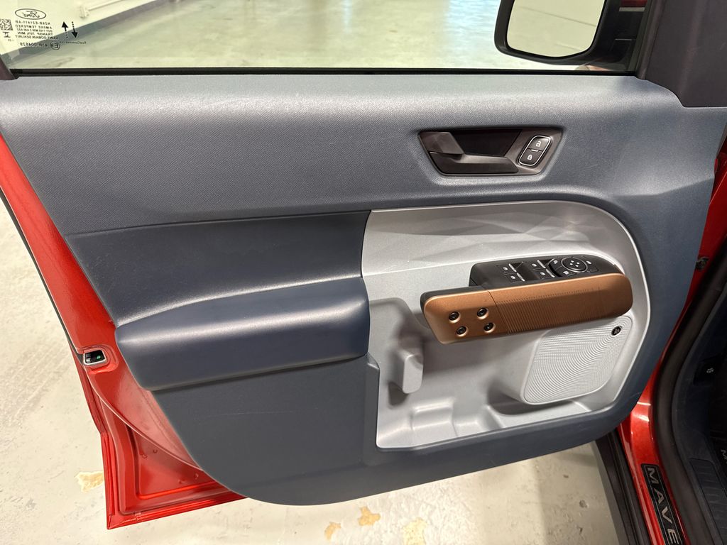 2023 Ford Maverick Lariat photo 4