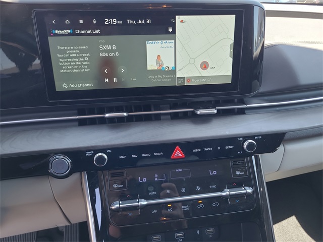2024 Kia Carnival EX photo 23