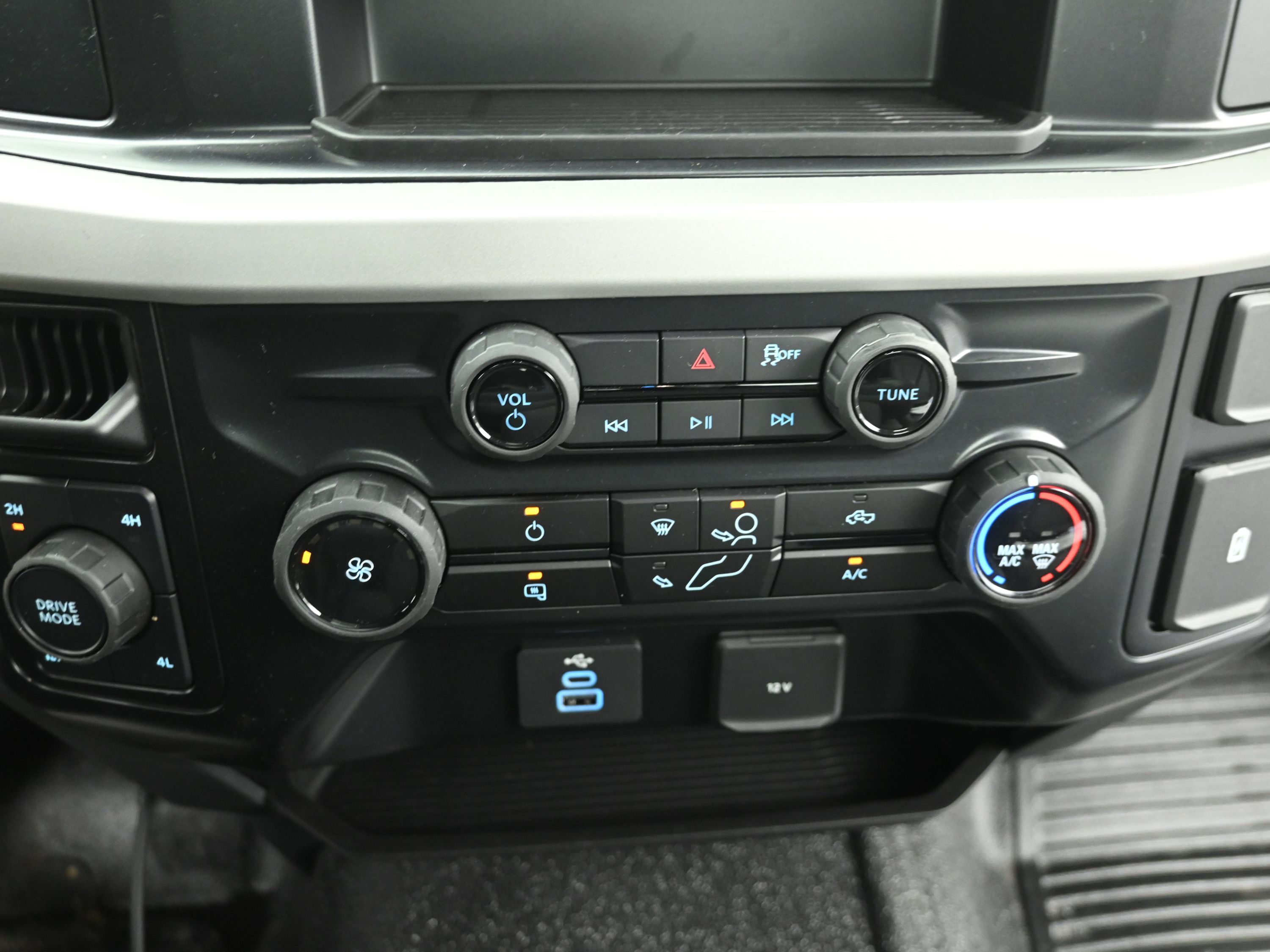 2026 FORD F-250 - Image 34