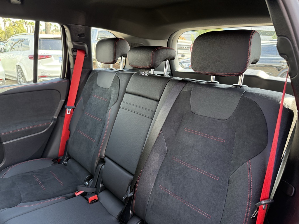 2026 Mercedes Benz GLB AMG 35 photo 18