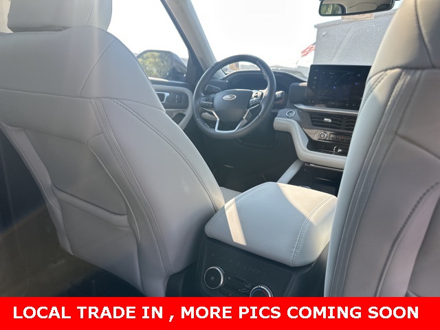 2025 Ford Explorer Platinum photo 9