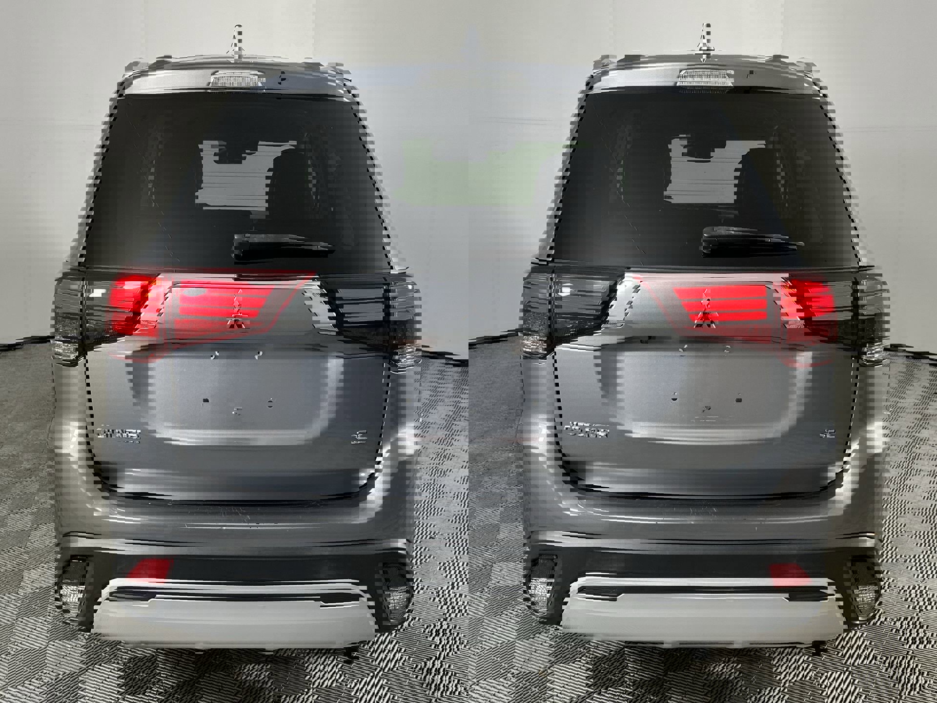 2020 Mitsubishi Outlander SEL photo 7