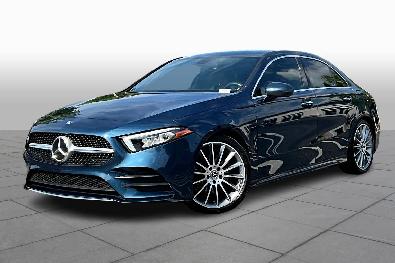 Certified PreOwned 2020 MercedesBenz AClass A 220 4dr Car in