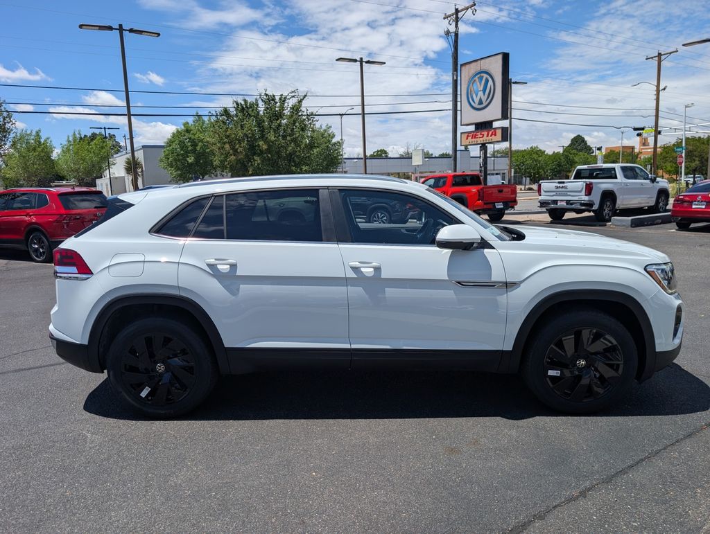 2025 Volkswagen Atlas Cross Sport SE Technology photo 4