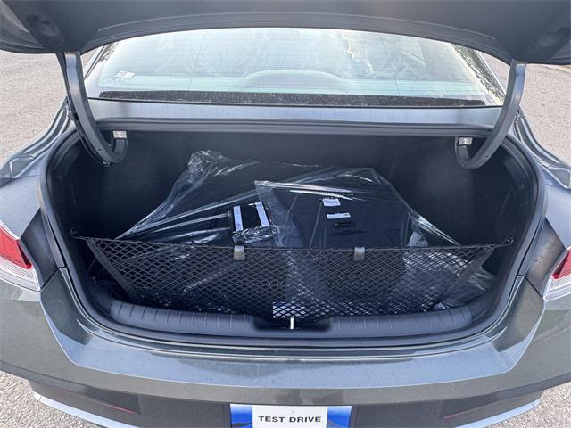 2025 Hyundai Elantra SEL Sport photo 18