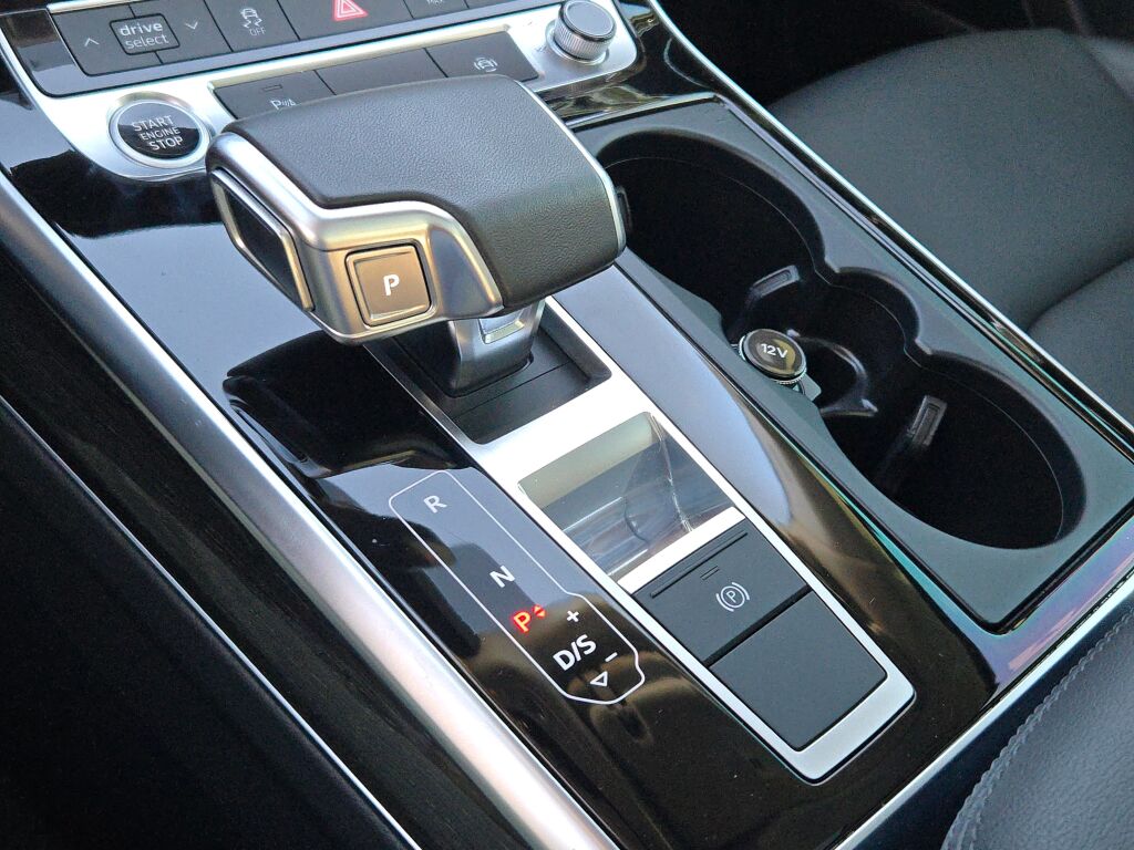2022 Audi Q7 55 Premium Plus photo 27