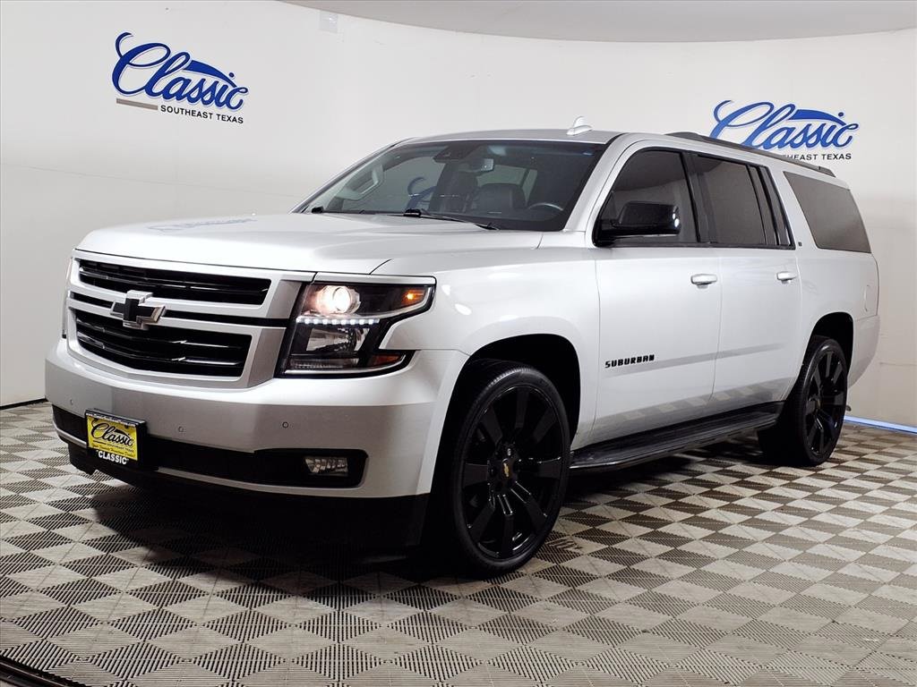 2020 Chevrolet Suburban LT photo 22
