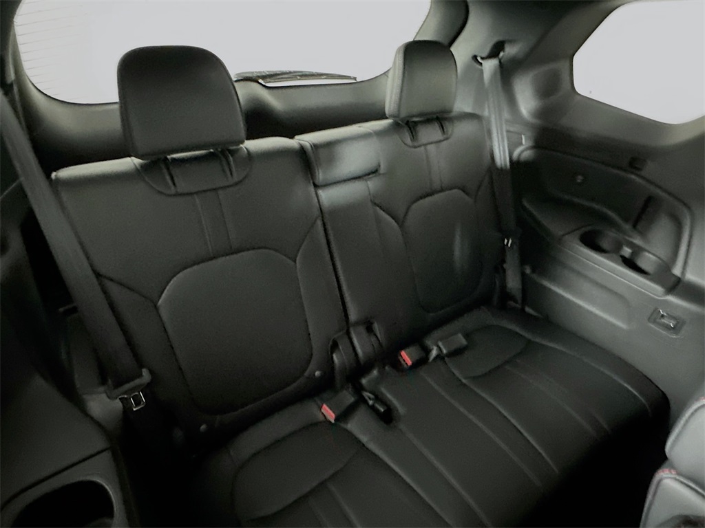 2025 Honda Pilot Black Edition photo 3