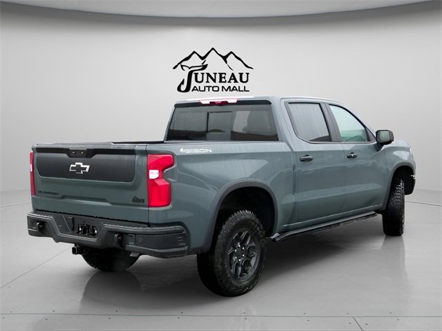 2025 Chevrolet Silverado 1500 ZR2 photo 2