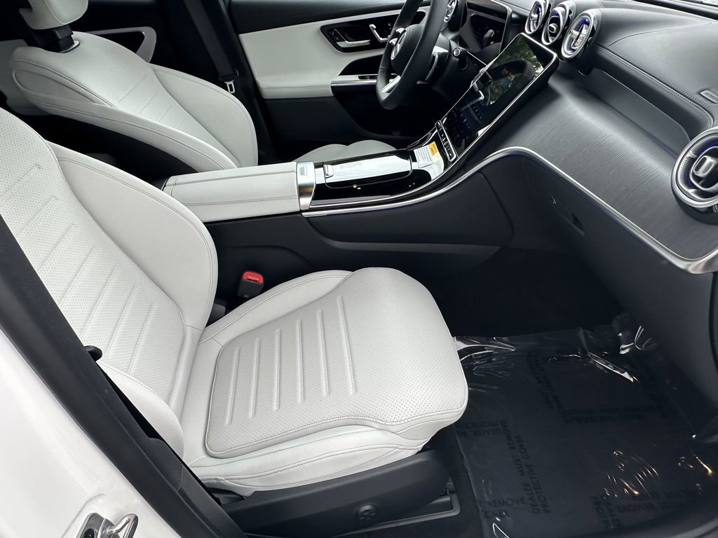 2025 Mercedes Benz GLC 300 4MATIC photo 15