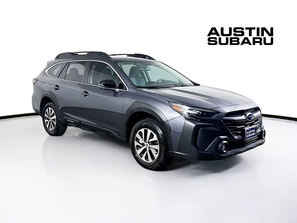 2025 Subaru Outback Premium's photo