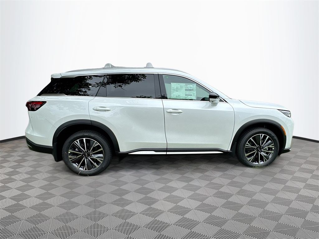 2026 Infiniti QX60 Luxe photo 8