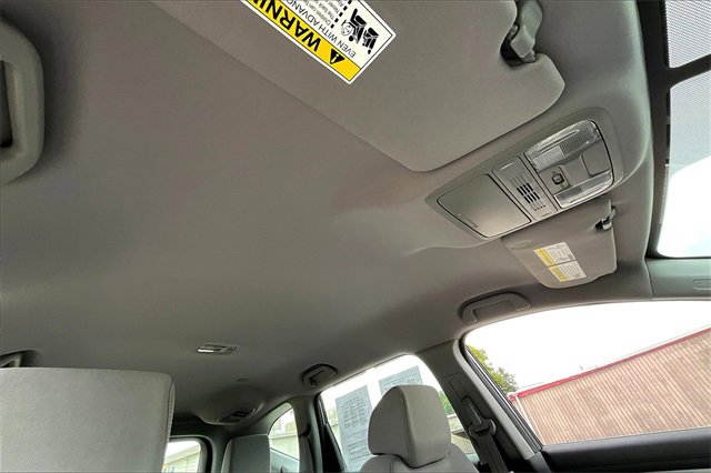 2017 Honda CR-V LX photo 19