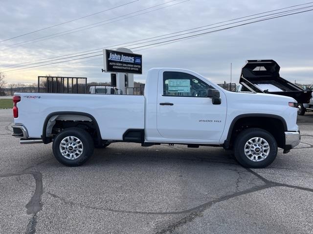 2025 Chevrolet Silverado 2500HD photo 4