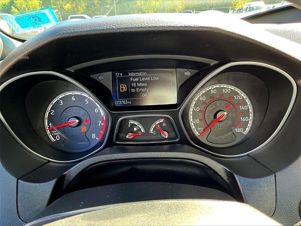 2017 Ford Focus ST photo 21